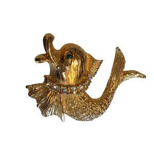 Vintage Gold-Tone Kissing Koi Fish Brooch Prong‎ Set Rhinestones & Green Eye